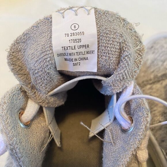 Tommy Bahama Light Gray Memory Foam Slip On Sneakers in Ladies Size 8. - Picture 7 of 8